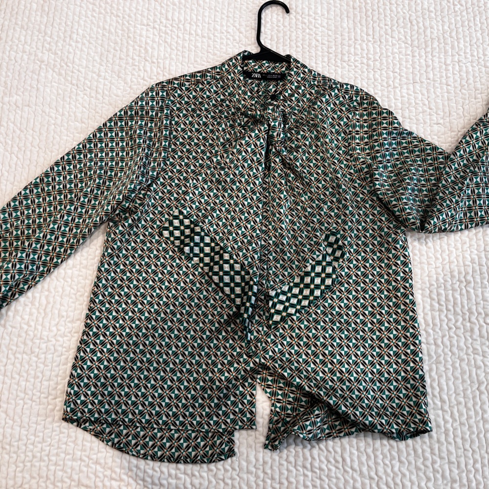 ZARA tie front blouse